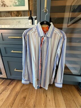 Robert Graham Button-Up Shirt